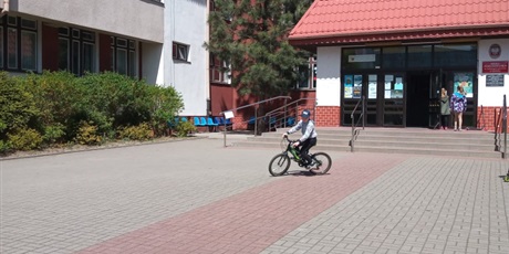 Powiększ grafikę: rowerowy-maj-w-szkole-podstawowej-nr-19-w-gdansku-357317.jpg