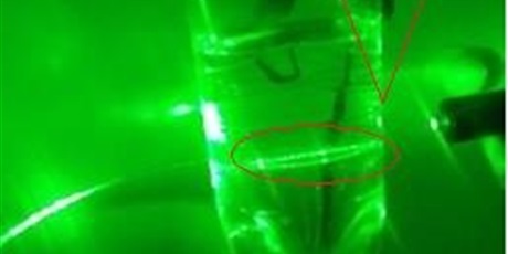 Powiększ grafikę: Wiązka laserowa w strumieniu wody Jakub Krzysica VIIIC