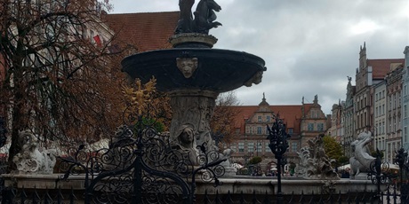 Powiększ grafikę: Fontanna Neptuna w Gdańsku.