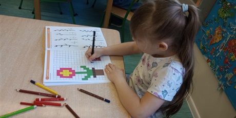 Powiększ grafikę: aktywnosci-matematyczne-w-grupie-0a-690771.jpg