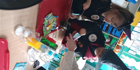 Powiększ grafikę: andrzejki-w-zerowkach-666054.jpg