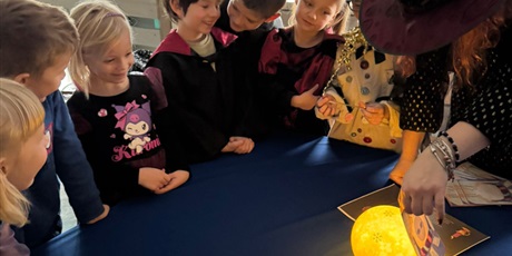 Powiększ grafikę: andrzejki-w-zerowkach-666065.jpg