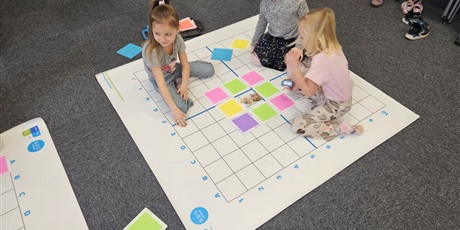 Powiększ grafikę: basnie-muminki-i-roboty-0b-odwiedza-biblioteki-690705.jpg