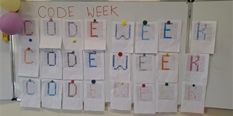 Powiększ grafikę: codeweek-0b-656069.jpg