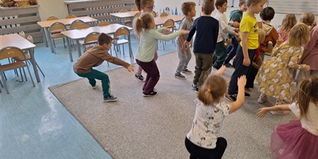 Powiększ grafikę: codeweek-0b-656080.jpg