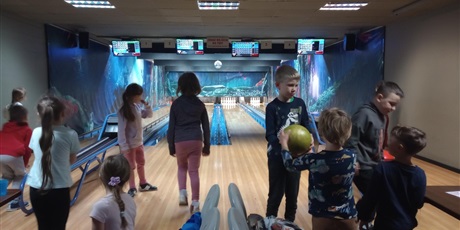 Powiększ grafikę: dzien-kobiet-w-grupie-0a-679248.jpg