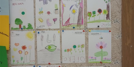 Powiększ grafikę: Prezentacja prac plastycznych dzieci.