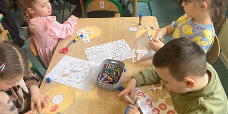 Powiększ grafikę: dzien-pizzy-w-grupie-0a-674011.jpg