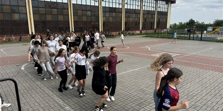 Powiększ grafikę: dzien-sportu-620624.jpg