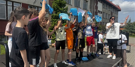 Powiększ grafikę: dzien-sportu-620634.jpg
