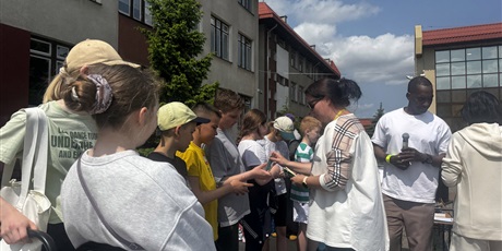 Powiększ grafikę: dzien-sportu-620636.jpg