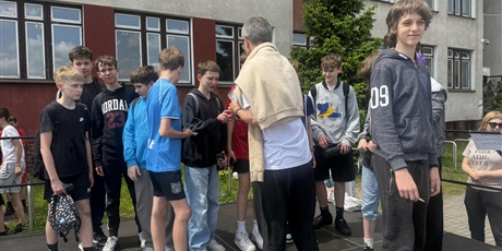Powiększ grafikę: dzien-sportu-620663.jpg