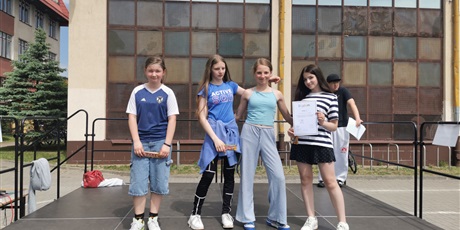 Powiększ grafikę: dzien-sportu-w-klasach-4-8-698355.jpg