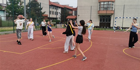 Powiększ grafikę: dzien-sportu-w-klasach-4-8-698380.jpg