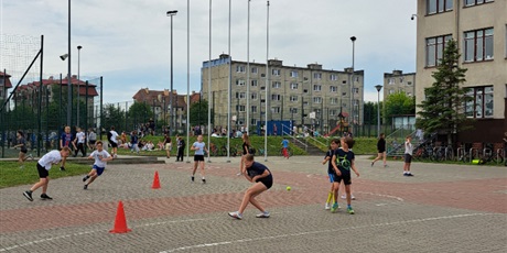 Powiększ grafikę: dzien-sportu-w-klasach-4-8-698399.jpg