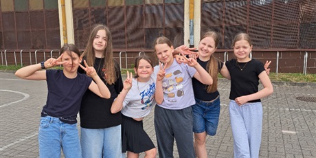 Powiększ grafikę: dzien-sportu-w-klasach-4-8-698403.jpg