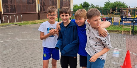Powiększ grafikę: dzien-sportu-w-klasach-4-8-698406.jpg