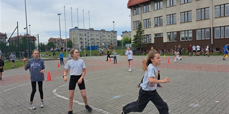 Powiększ grafikę: dzien-sportu-w-klasach-4-8-698411.jpg