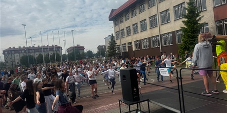Powiększ grafikę: dzien-sportu-w-klasach-4-8-698427.jpg