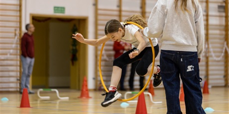 Powiększ grafikę: festyn-mikolajkowy-2025-663918.jpg