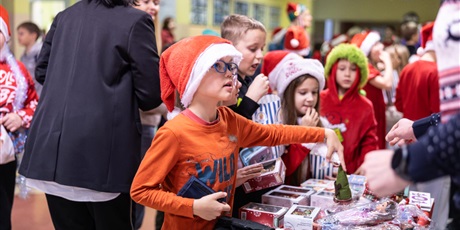 Powiększ grafikę: festyn-mikolajkowy-2025-664093.jpg