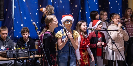 Powiększ grafikę: festyn-mikolajkowy-2025-664130.jpg