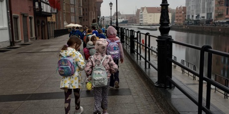 Grupa 0A na lekcji muzealnej "Żuraw jak malowany"