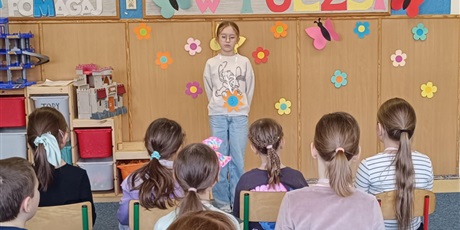 Powiększ grafikę: ii-edycja-konkursu-recytatorskiego-pt-wiosna-w-poezji-614588.jpg