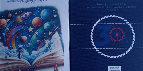 Powiększ grafikę: kosmiczny-sukces-grupy-0a-za-nami-innowacja-pedagogiczna-male-gwiazdy-pisza-ksiazke-708839.jpg