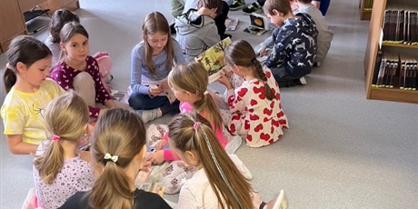 Powiększ grafikę: miedzynarodowy-miesiac-bibliotek-szkolnych-651947.jpg