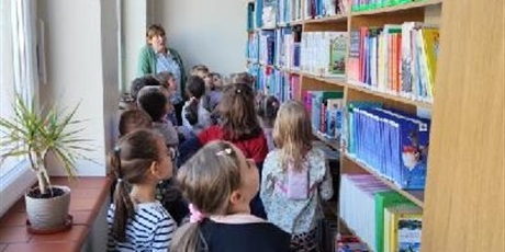 Powiększ grafikę: miedzynarodowy-miesiac-bibliotek-szkolnych-651948.jpg