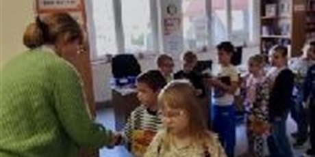 Powiększ grafikę: miedzynarodowy-miesiac-bibliotek-szkolnych-651949.jpg