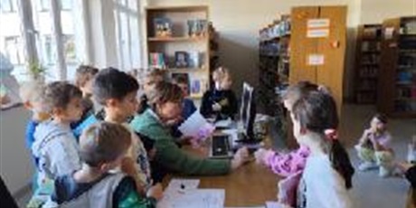 Powiększ grafikę: miedzynarodowy-miesiac-bibliotek-szkolnych-651951.jpg