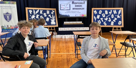Powiększ grafikę: Uczniowie tuż przed konkursem