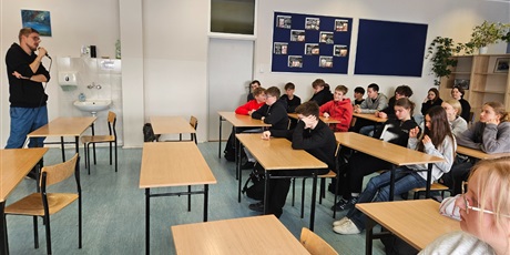 Powiększ grafikę: mikser-w-naszej-szkole-freestyle-filozofia-i-twarde-zasady-674033.jpg