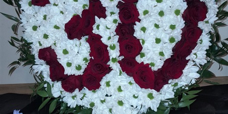 Powiększ grafikę: msza-sw-w-intencji-spolecznosci-szkolnej-690783.jpg