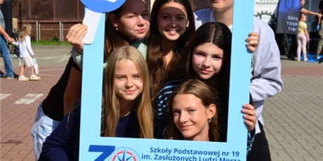 Powiększ grafikę: najlepsza-zabawa-swiata-711676.jpg