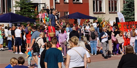 Powiększ grafikę: najlepsza-zabawa-swiata-711733.jpg