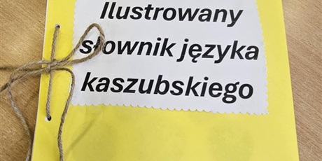 Powiększ grafikę: ogolnopolski-projekt-edukacyjny-w-skarbcu-polski-jezyk-kaszubski-596340.jpg