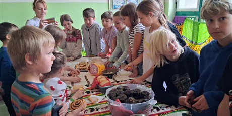 Powiększ grafikę: pielgrzym-nadziei-dzien-papieski-648948.jpg