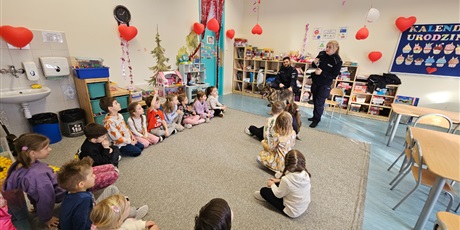 Powiększ grafikę: pies-policyjny-w-zerowce-677261.jpg