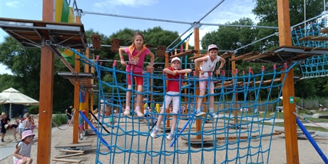 Powiększ grafikę: polkolonie-letnie-w-naszej-szkole-634302.jpg