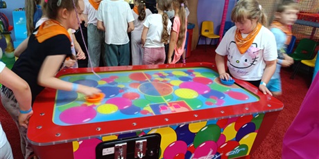 Powiększ grafikę: polkolonie-letnie-w-naszej-szkole-634373.jpg