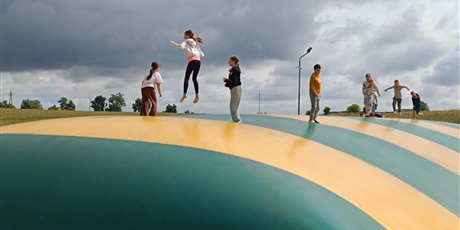 Powiększ grafikę: polkolonie-letnie-w-naszej-szkole-634410.jpg
