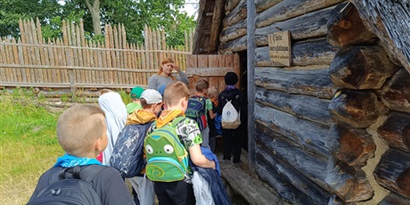 Powiększ grafikę: polkolonie-letnie-w-naszej-szkole-634443.jpg
