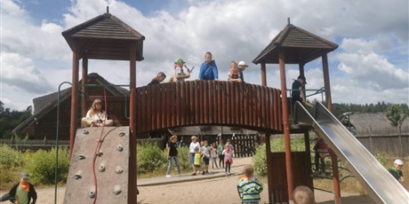 Powiększ grafikę: polkolonie-letnie-w-naszej-szkole-634461.jpg