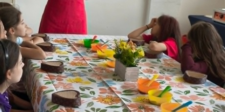 Powiększ grafikę: polkolonie-letnie-w-naszej-szkole-708676.jpg