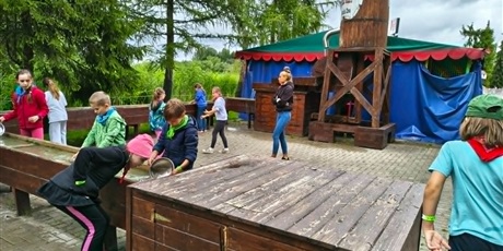 Powiększ grafikę: polkolonie-letnie-w-naszej-szkole-708689.jpg