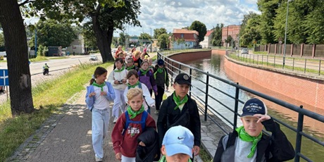 Powiększ grafikę: polkolonie-letnie-w-naszej-szkole-708707.jpg