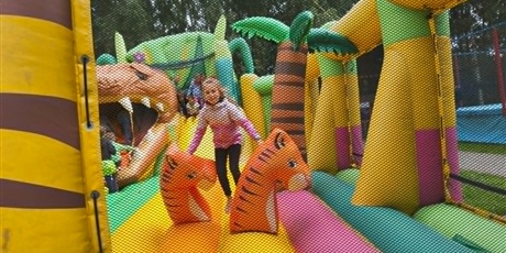 Powiększ grafikę: polkolonie-letnie-w-naszej-szkole-708712.jpg